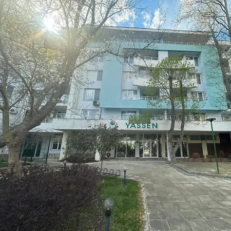 Yassen 阳光海滩